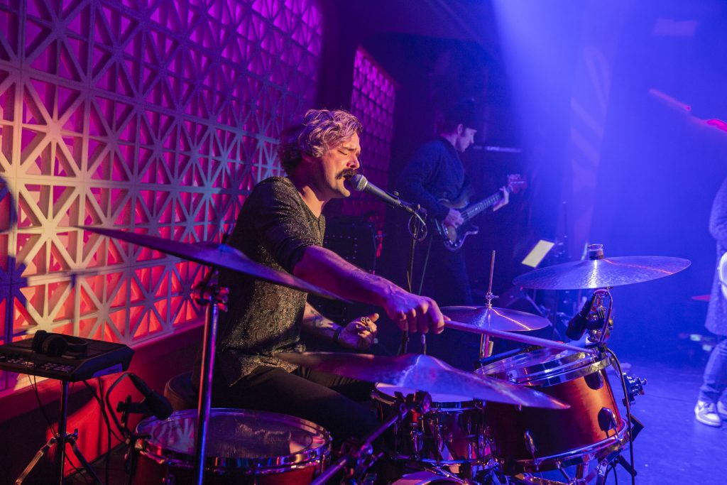 Seán Barna and company performing at Brooklyn Made NYC for Hearts & Minds & Crooked Beats album release. Photography by Leyda Luz.