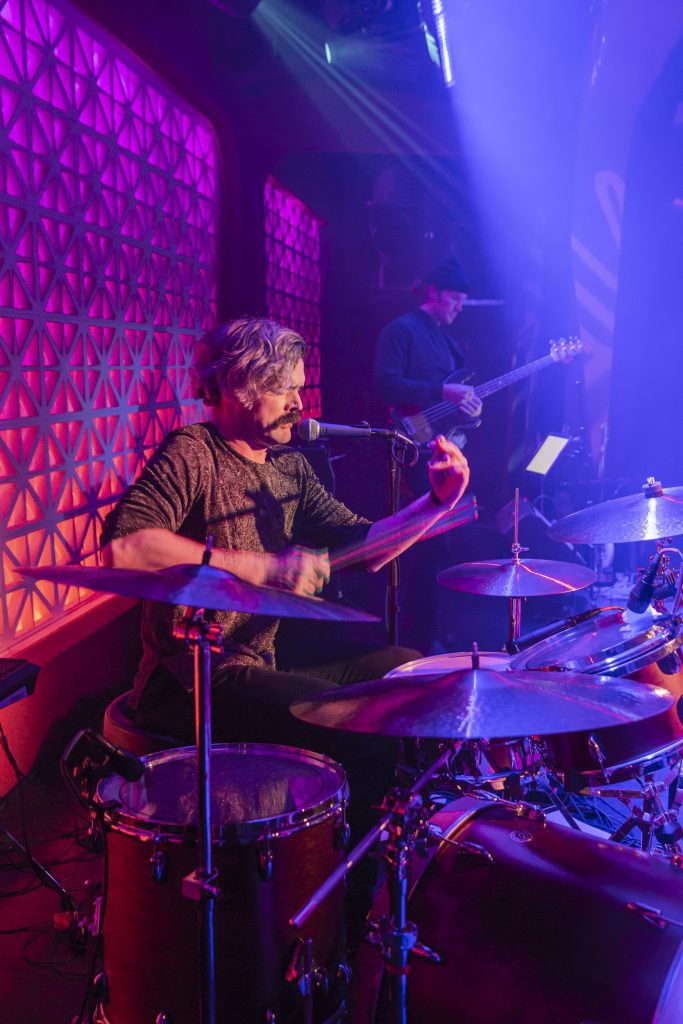 Seán Barna and company performing at Brooklyn Made NYC for Hearts & Minds & Crooked Beats album release. Photography by Leyda Luz.